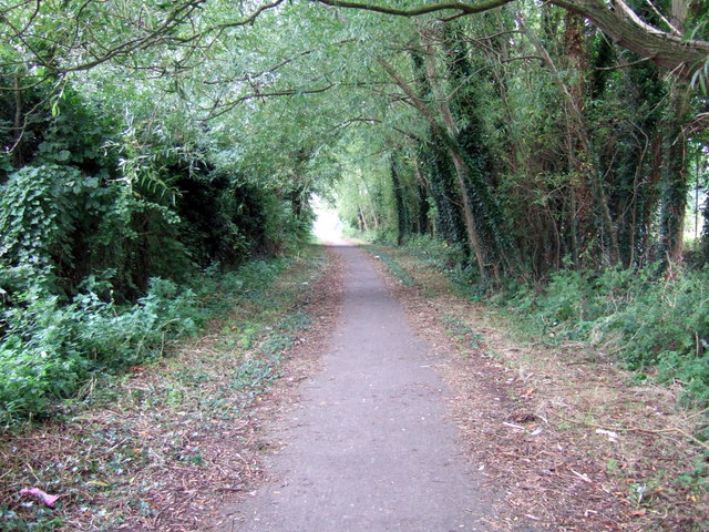 File:Meadow Lane - geograph.org.uk - 471747.jpg