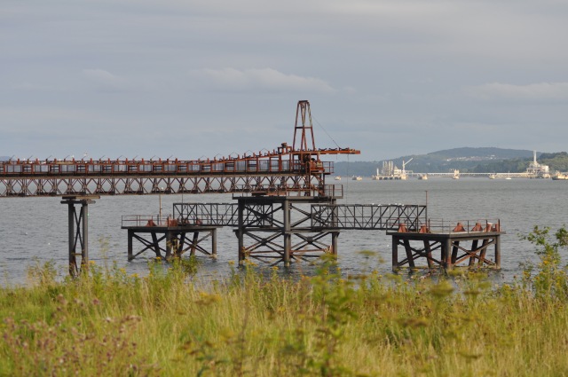 File:Old and New Industries - geograph.org.uk - 2867663.jpg
