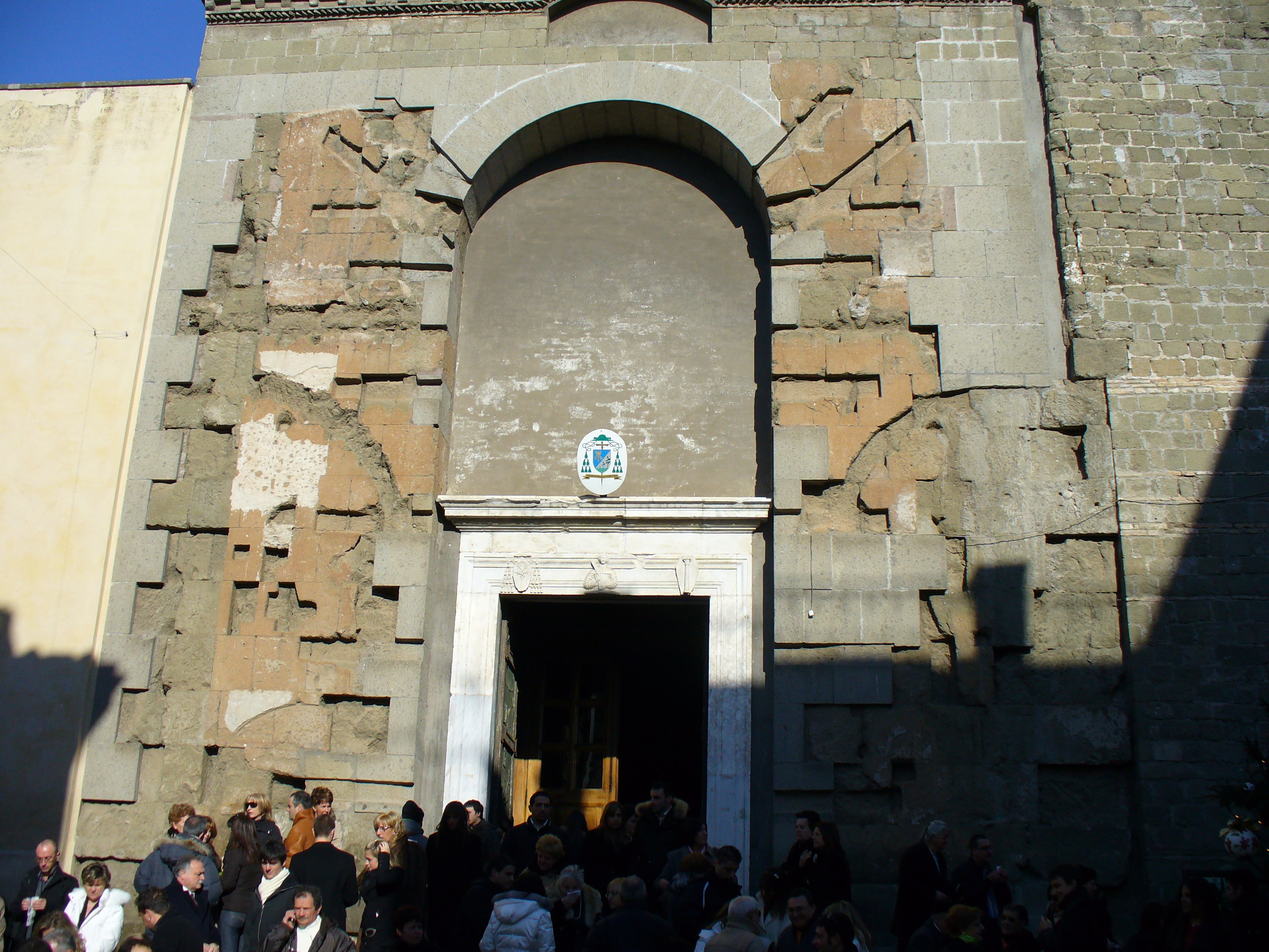 Palestrina (Italy) - Chiesa S.Agapito - Portale.jpg