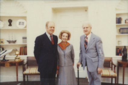 File:Philip Buchen and Gerald Ford (1977-01-08 B2725 NLGRF 3A).jpg