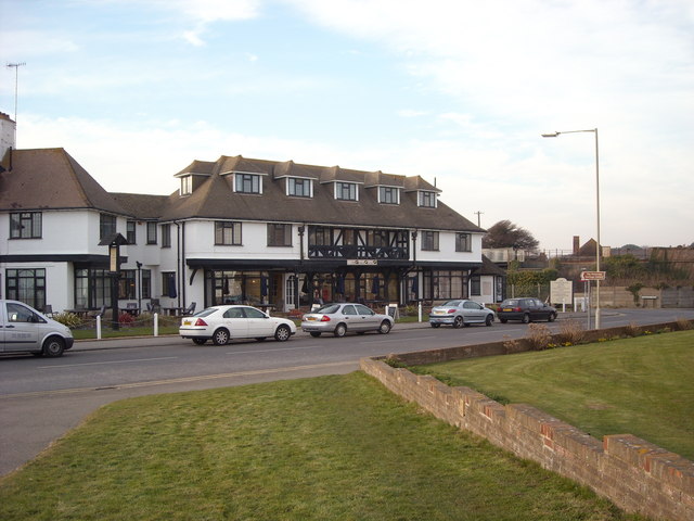 File:Public Bar, Cooden Beach - geograph.org.uk - 697259.jpg