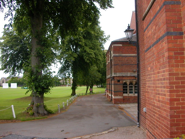File:Rugby School-The Close - geograph.org.uk - 1452157.jpg