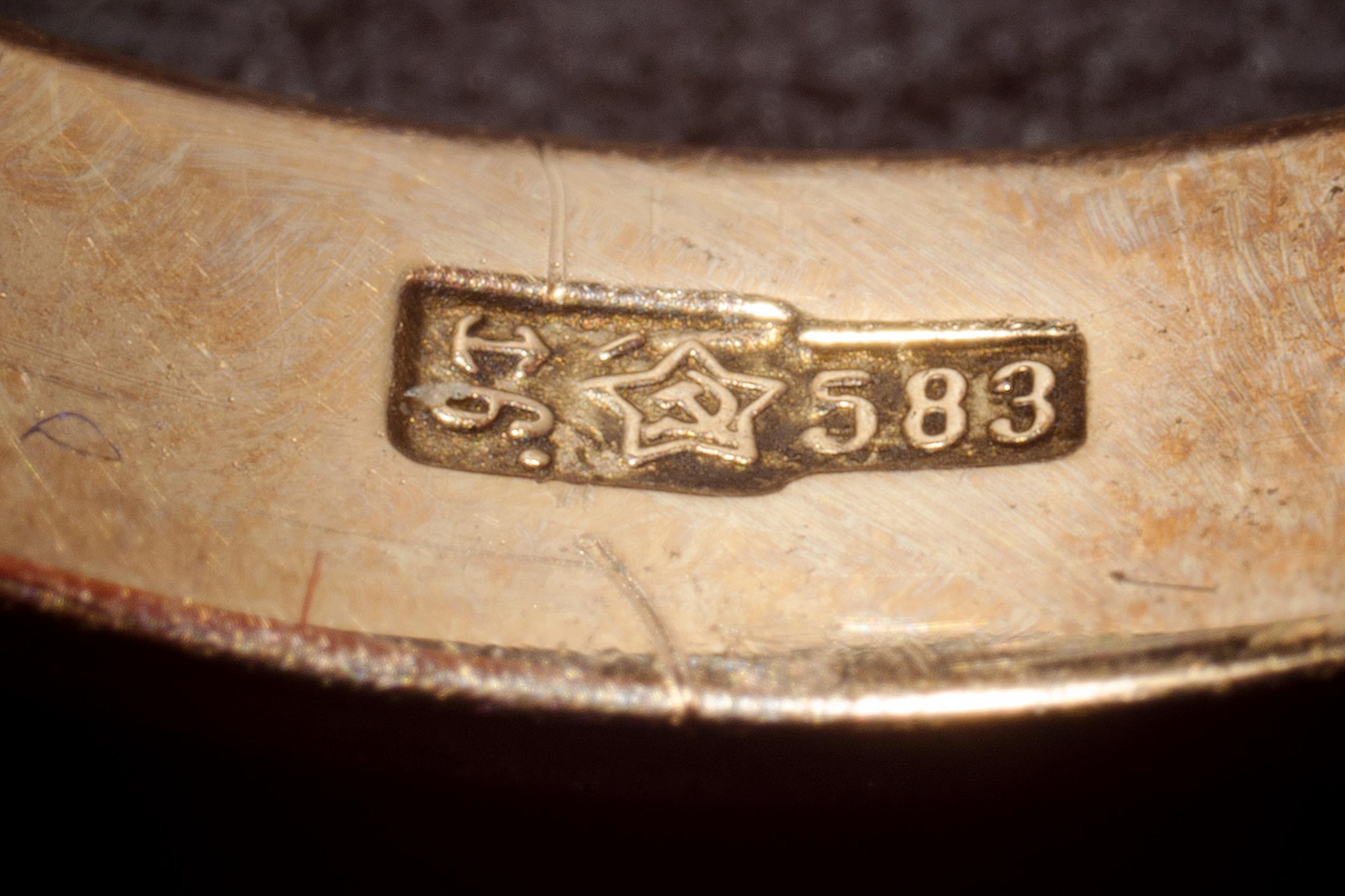 How to Read Gold Identification Marks on Jewelry