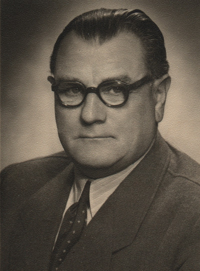 File:Spielwarenhersteller Ernst Voelk.jpg