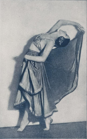 File:Virginia Bell "Ziegfeld Girl" (Jun 1921).png