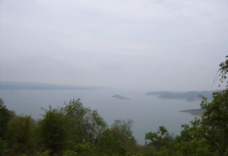 File:Water Lake in Northern India.jpg