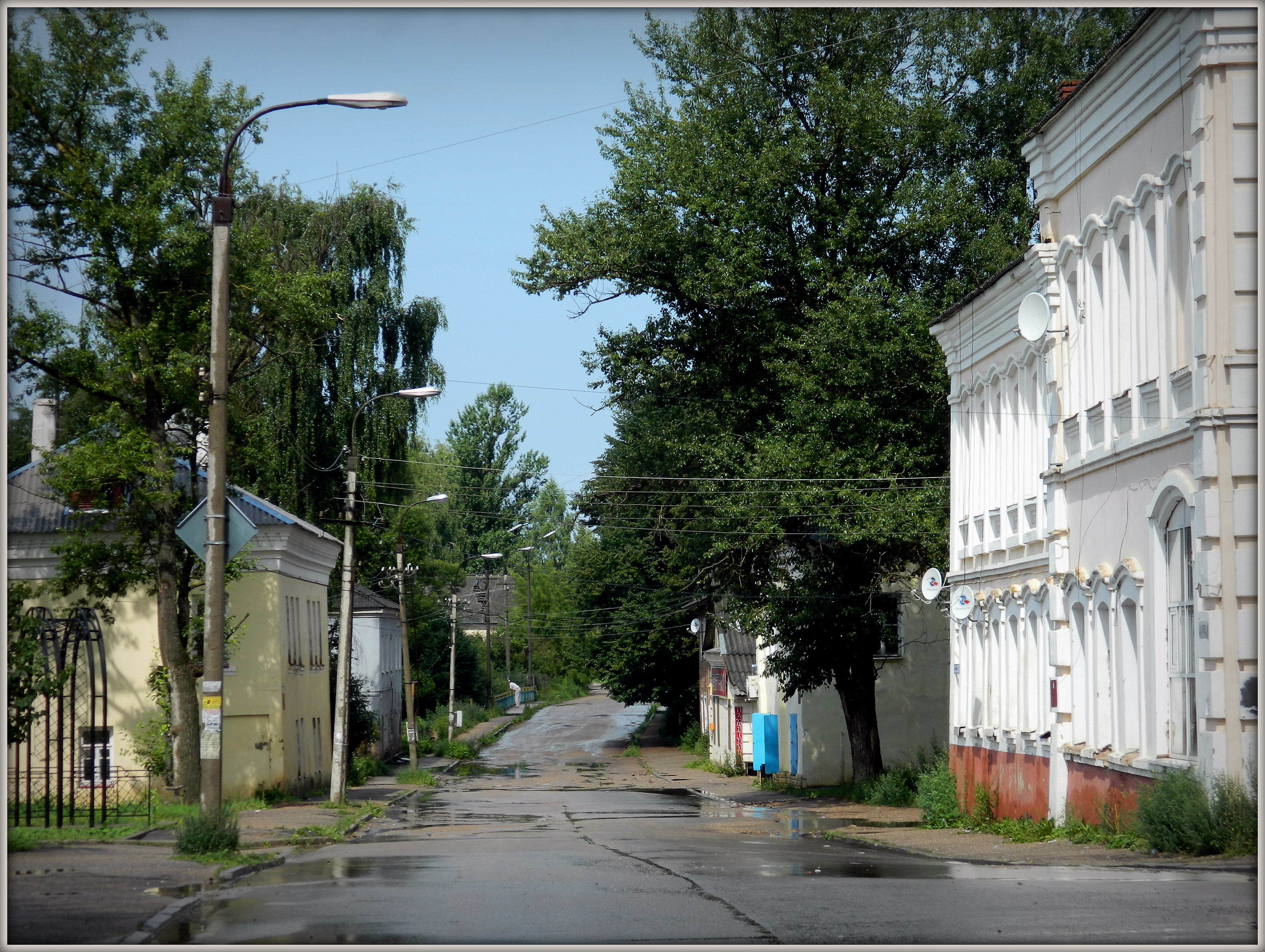 Гостиный переулок киров. Вул стрит Киров. Кемля Киров улица.