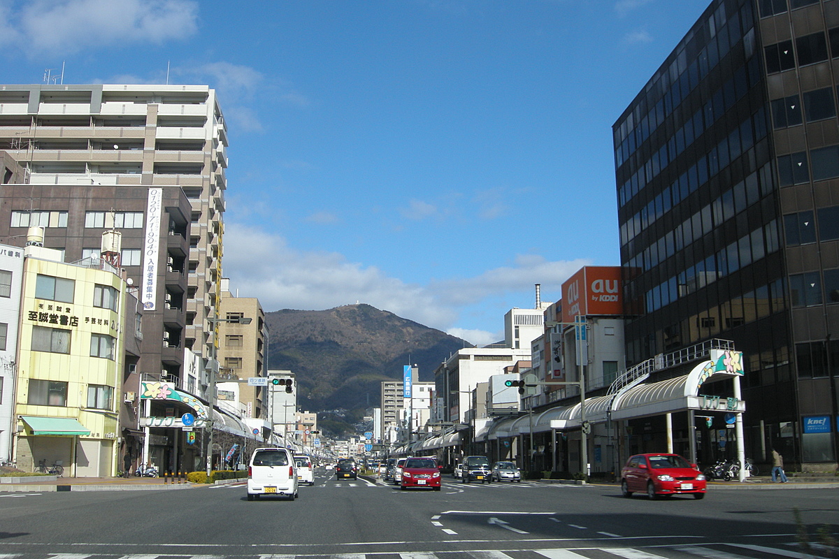 File:呉市本通 Hondori - panoramio.jpg - Wikimedia Commons