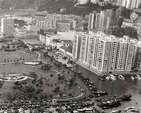 File:告士打道運河 Gloucester Road Canal, 1950s-1960s.jpg