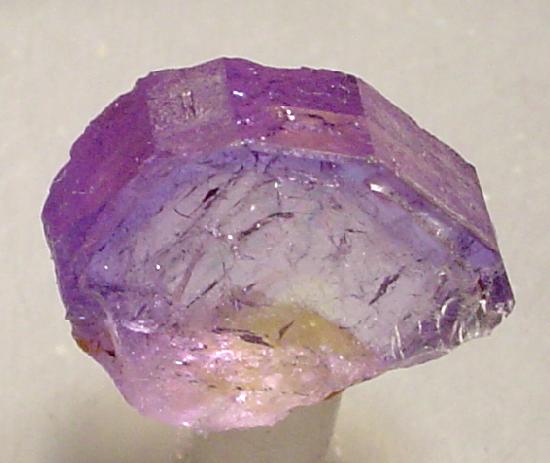 File:Apatite-(CaF)-261718.jpg