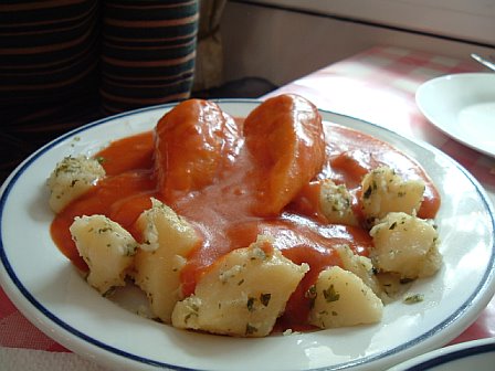 File:Beef stuffed peppers and potato (2377539339).jpg