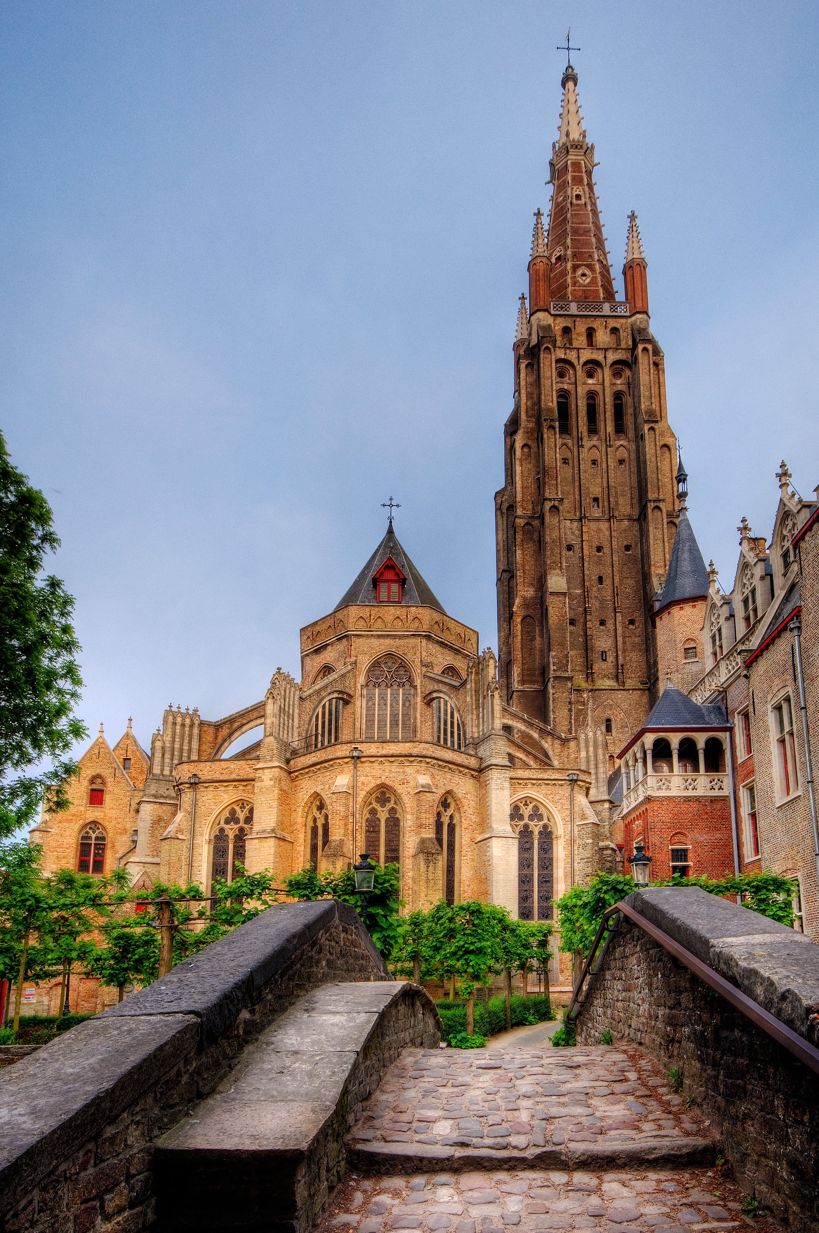 Église Notre-Dame de Bruges — Wikipédia