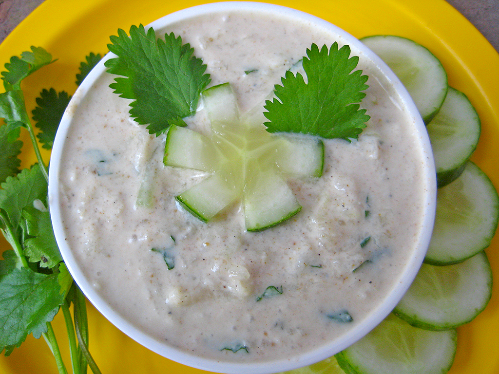 Cucumber raita