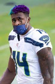 File:DK Metcalf WFT-Seahawks NOV2021.jpg - Wikipedia