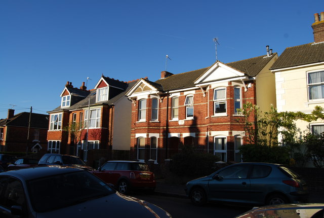 File:Eisenberg Villa, Prospect Rd - geograph.org.uk - 1277303.jpg