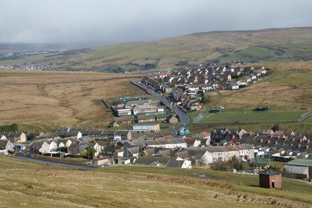 File:Fochriw Village - geograph.org.uk - 1121510.jpg