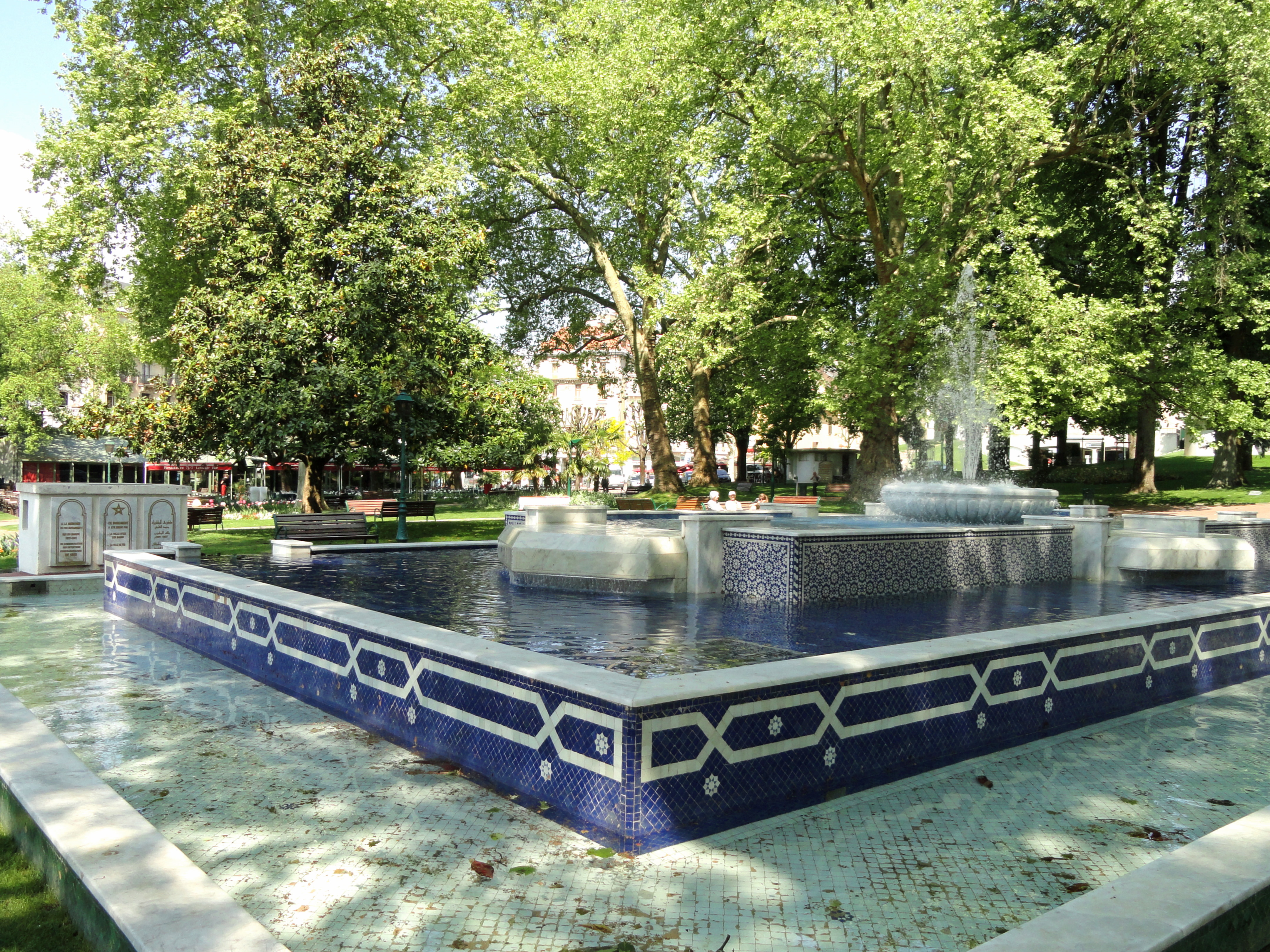 File:Fontaine marocaine (Aix-les-bains) - DSC05146.jpg ...