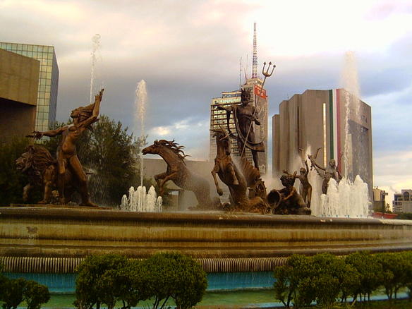 File:Fuente de Neptuno The neptunes fountain.jpg