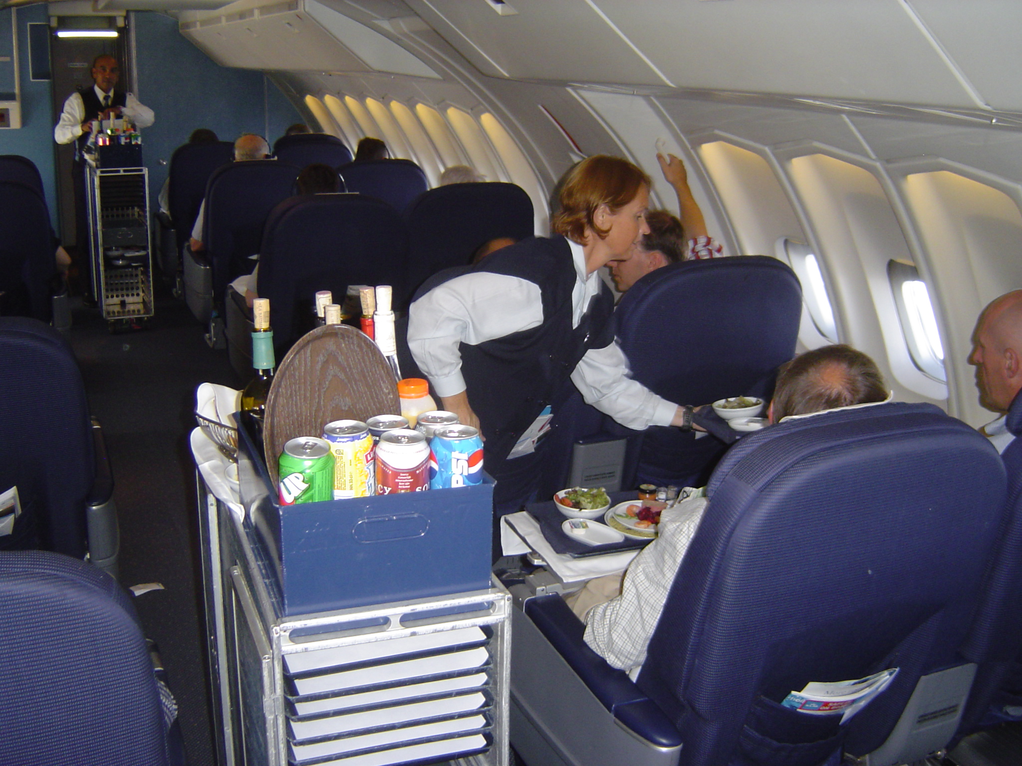 Airline seat - Wikipedia