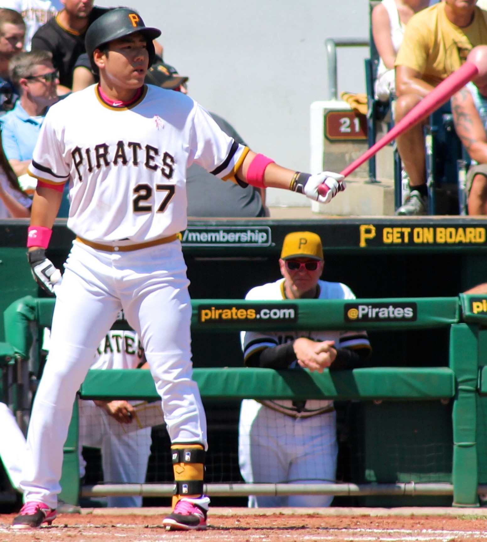 Kang with the [[Pittsburgh Pirates]] in 2015