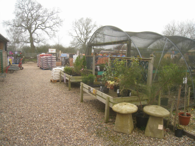 File:Lakeside Garden Centre - geograph.org.uk - 2848987.jpg