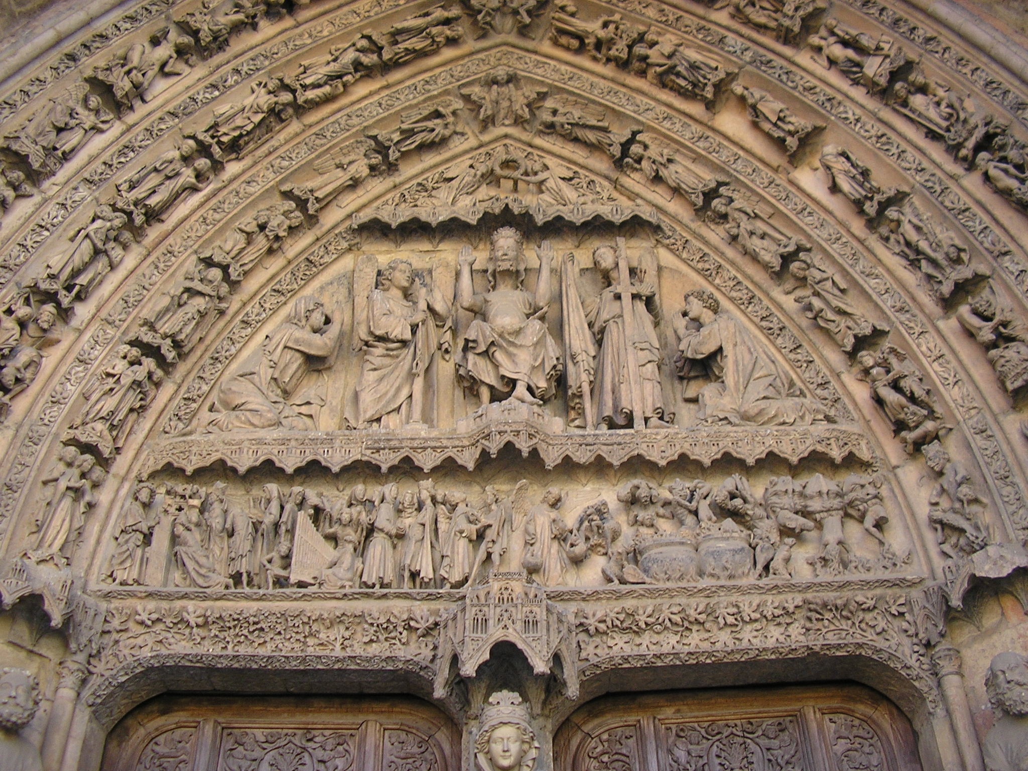 File:Leon - Catedral (Detalle de la Portada Central).jpg - Wikimedia Commons