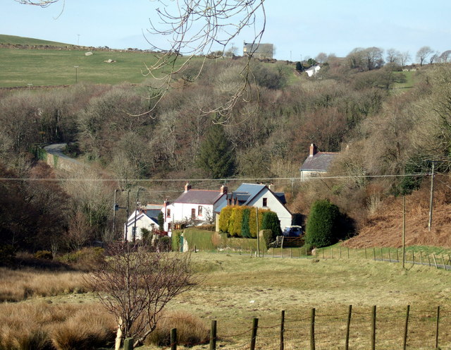 File:Llanychaer, looking north - geograph.org.uk - 513922.jpg