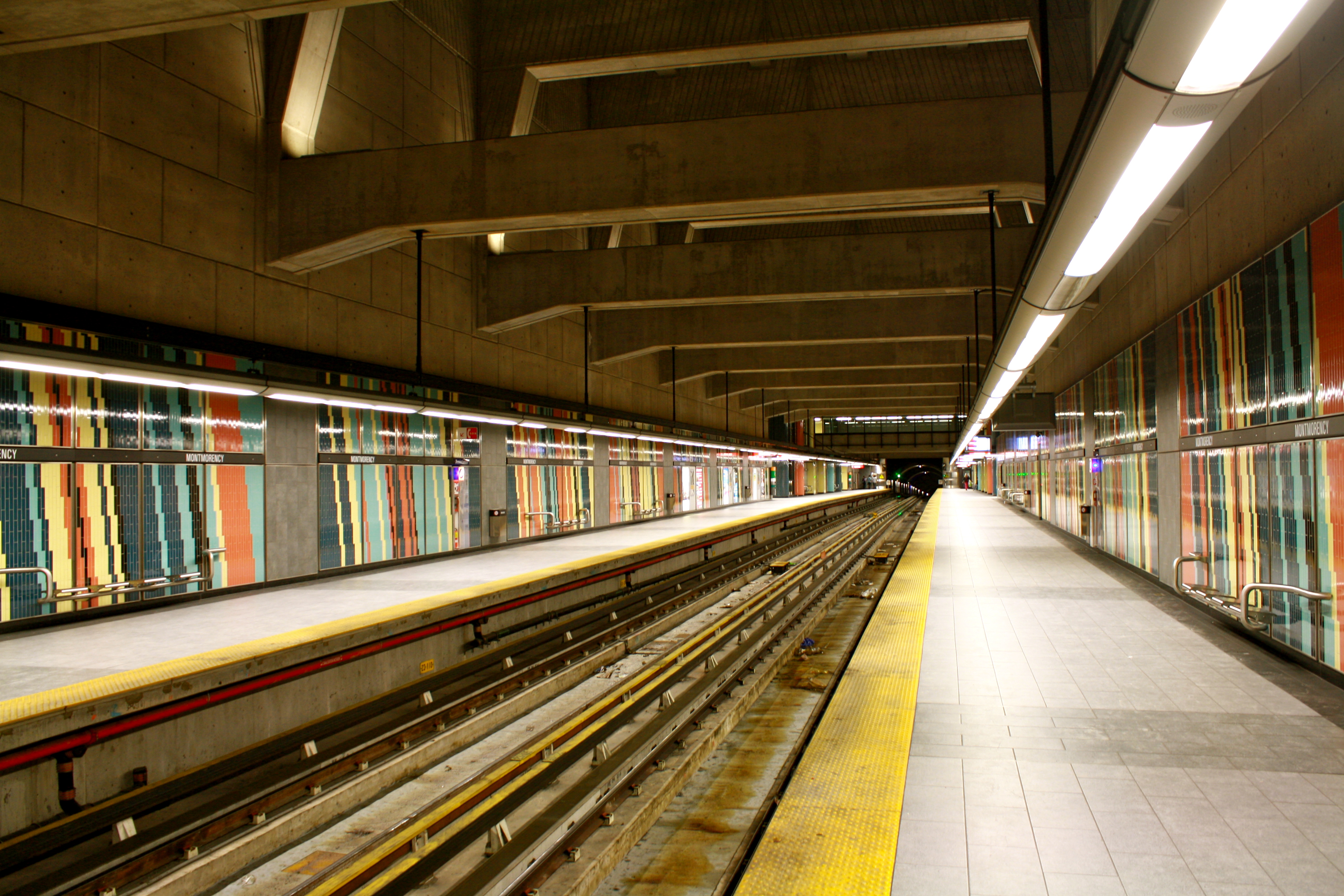 Arriba 88+ imagen montmorency metro