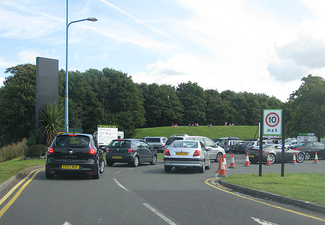 File:Queue for a parking space, Gordano Services - geograph.org.uk - 1464476.jpg