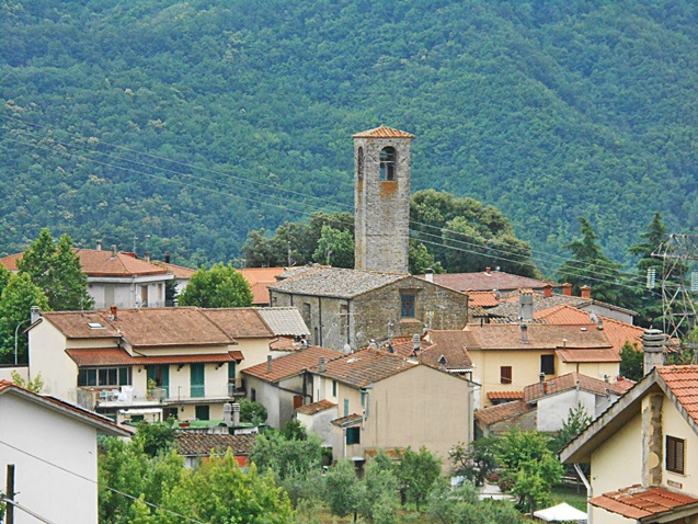 File:Sant'Ippolito (Vernio)-veduta 3.jpg