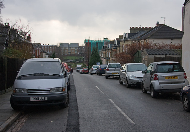 File:Second Avenue - geograph.org.uk - 1080177.jpg