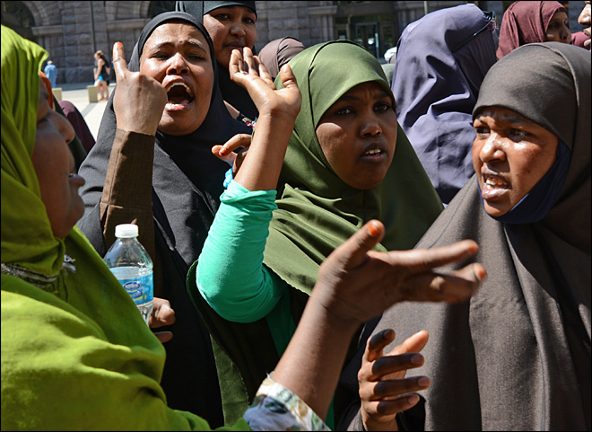 File:Somali-women-mn.jpg