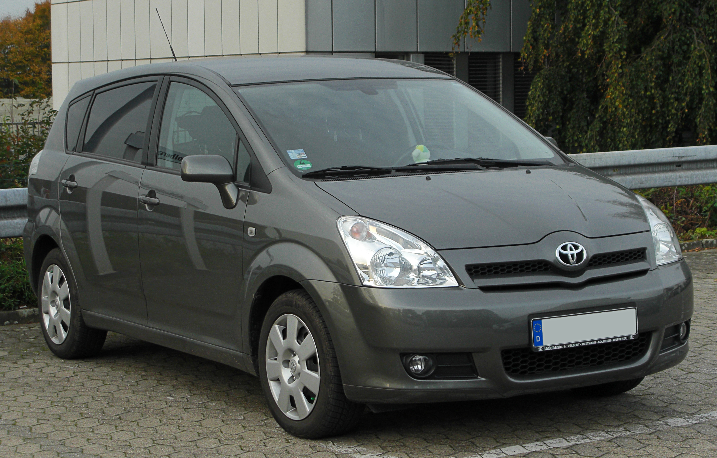 toyota corolla verso 2010 model #5