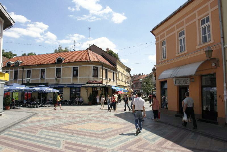 File:Tuzla center, Bosnia.jpg