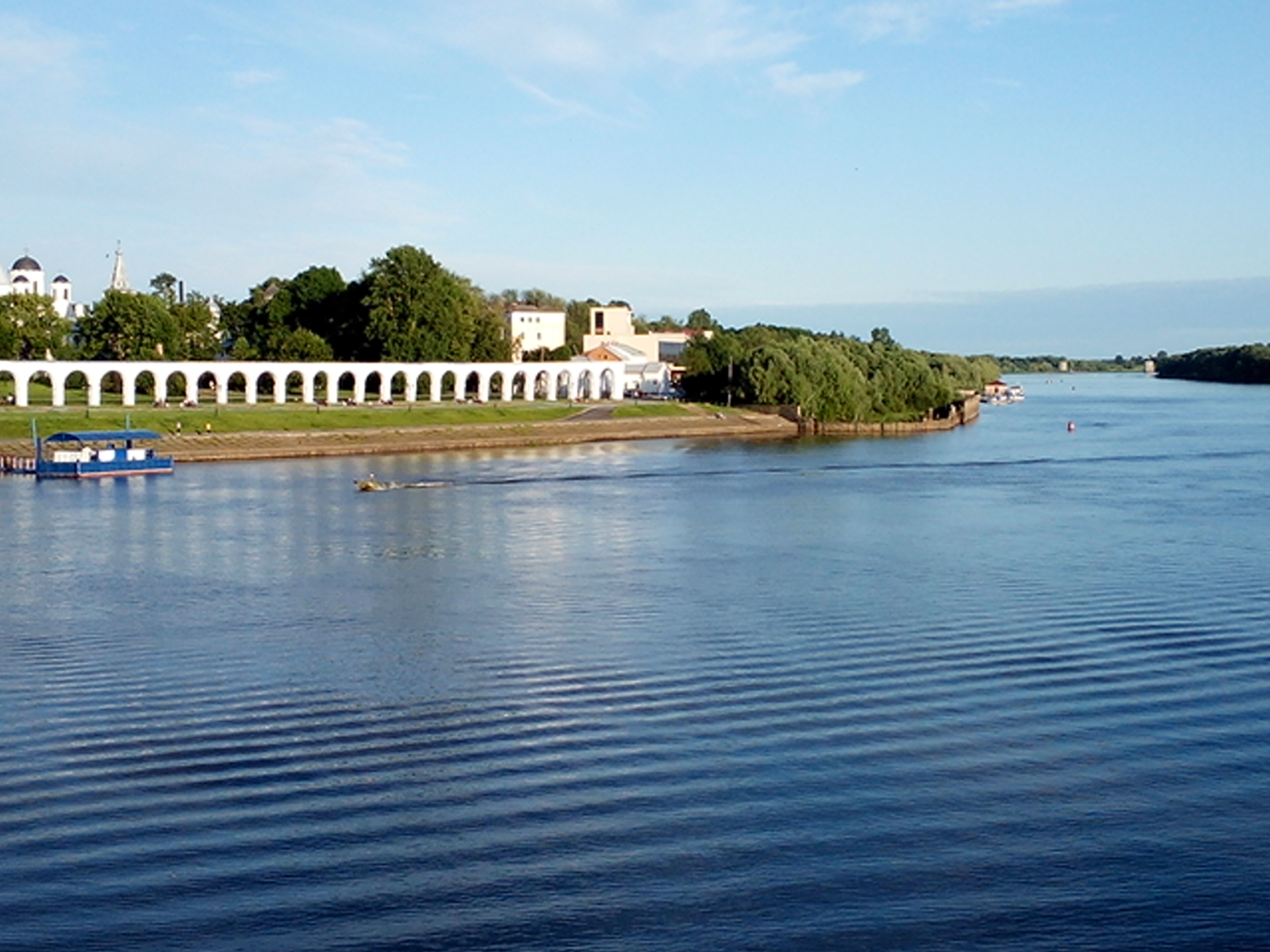 Новгородская область ваз. Озеро Меглино. Оз Меглино Новгородская область. Михайловское Нижегородская область. Пляж на озере Меглино.