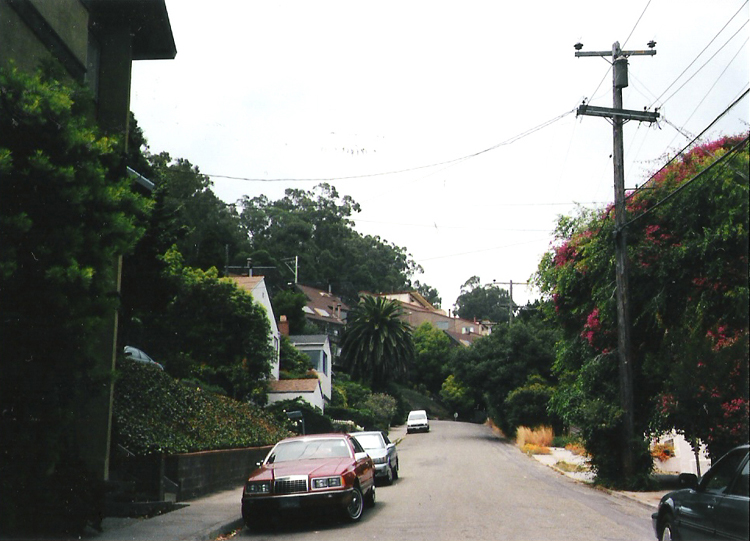 File:Albany Hill street.jpg