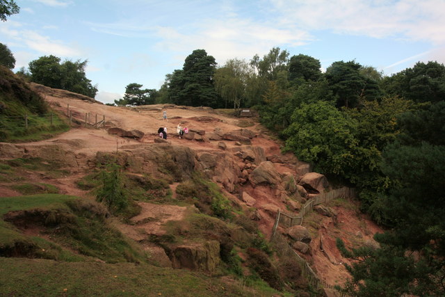 File:Alderley Edge - geograph.org.uk - 249223.jpg