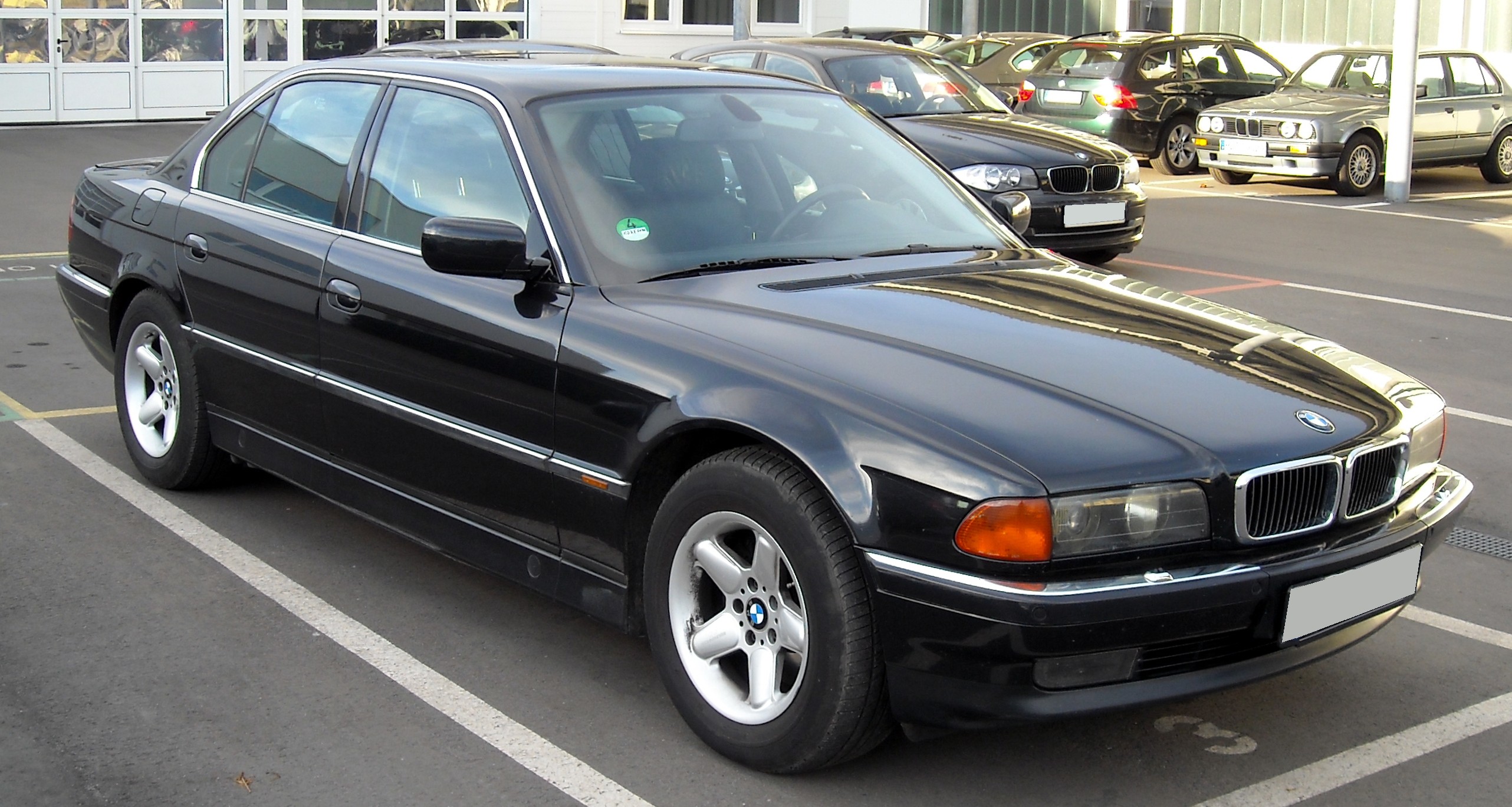 File Bmw 8 Front Jpg Wikimedia Commons