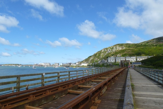 File:Barmouth Railway Bridge - geograph.org.uk - 4576647.jpg