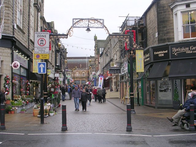 File:Beaulah Street - Cheltenham Parade - geograph.org.uk - 1609681.jpg