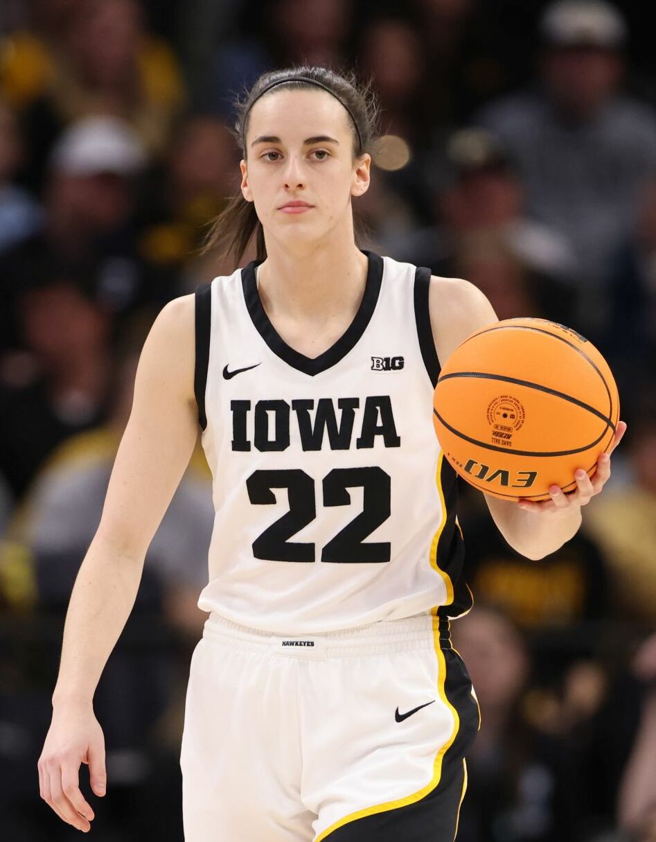 Iowa's Caitlin Clark, Kylie Feuerbach have their own Cubs-White