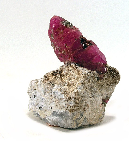 File:Calcite-Corundum-pb51b.jpg