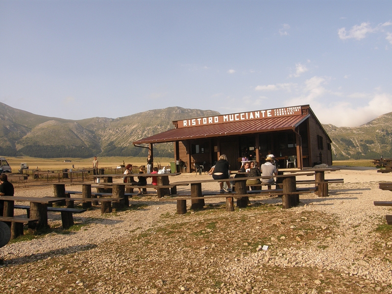 File:Campo Imperatore 016 (RaBoe).jpg