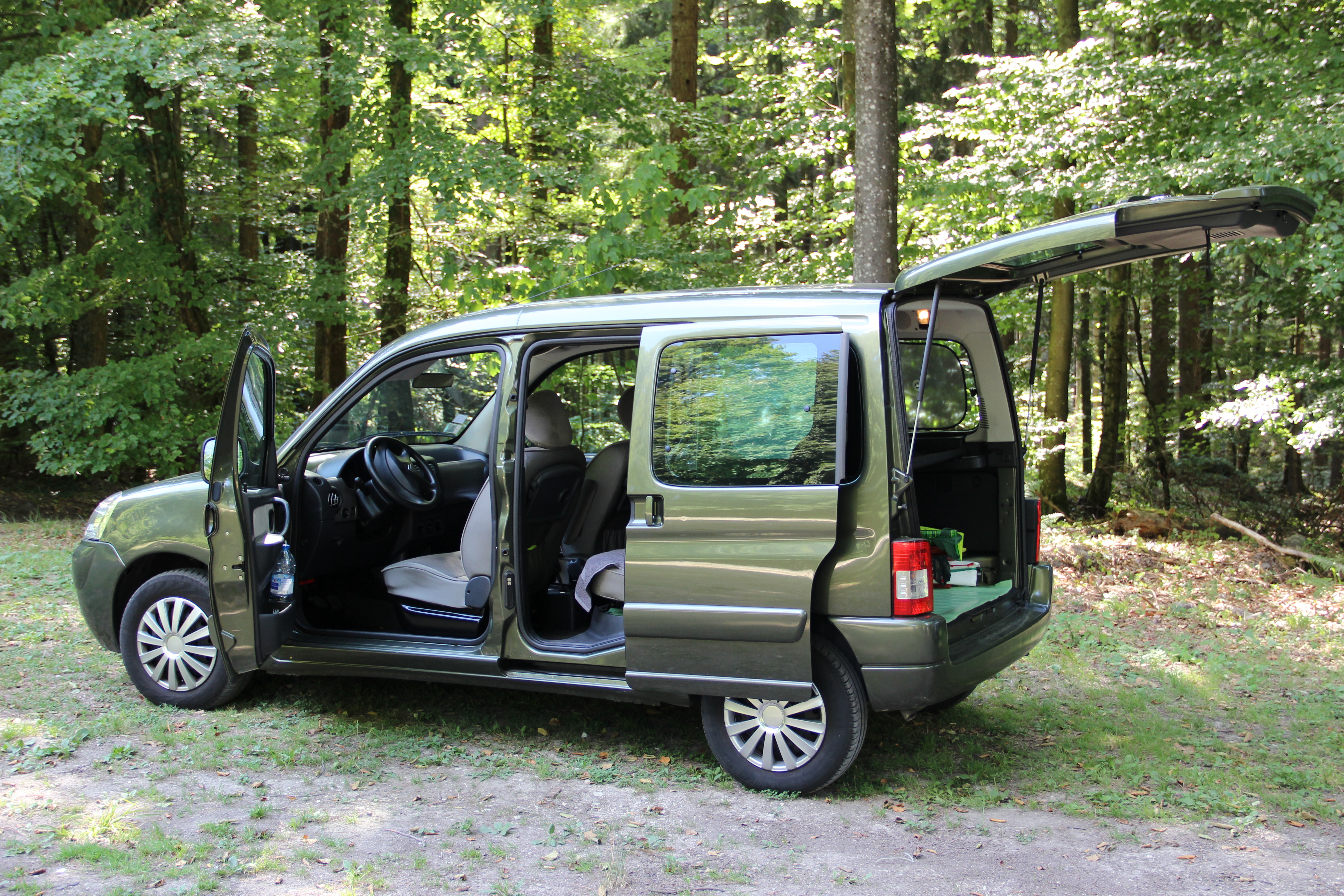 File:citroën Berlingo Multispace-2.Jpg - Wikimedia Commons