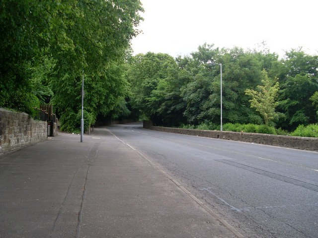 File:Country road feel to main city road - geograph.org.uk - 1352384.jpg