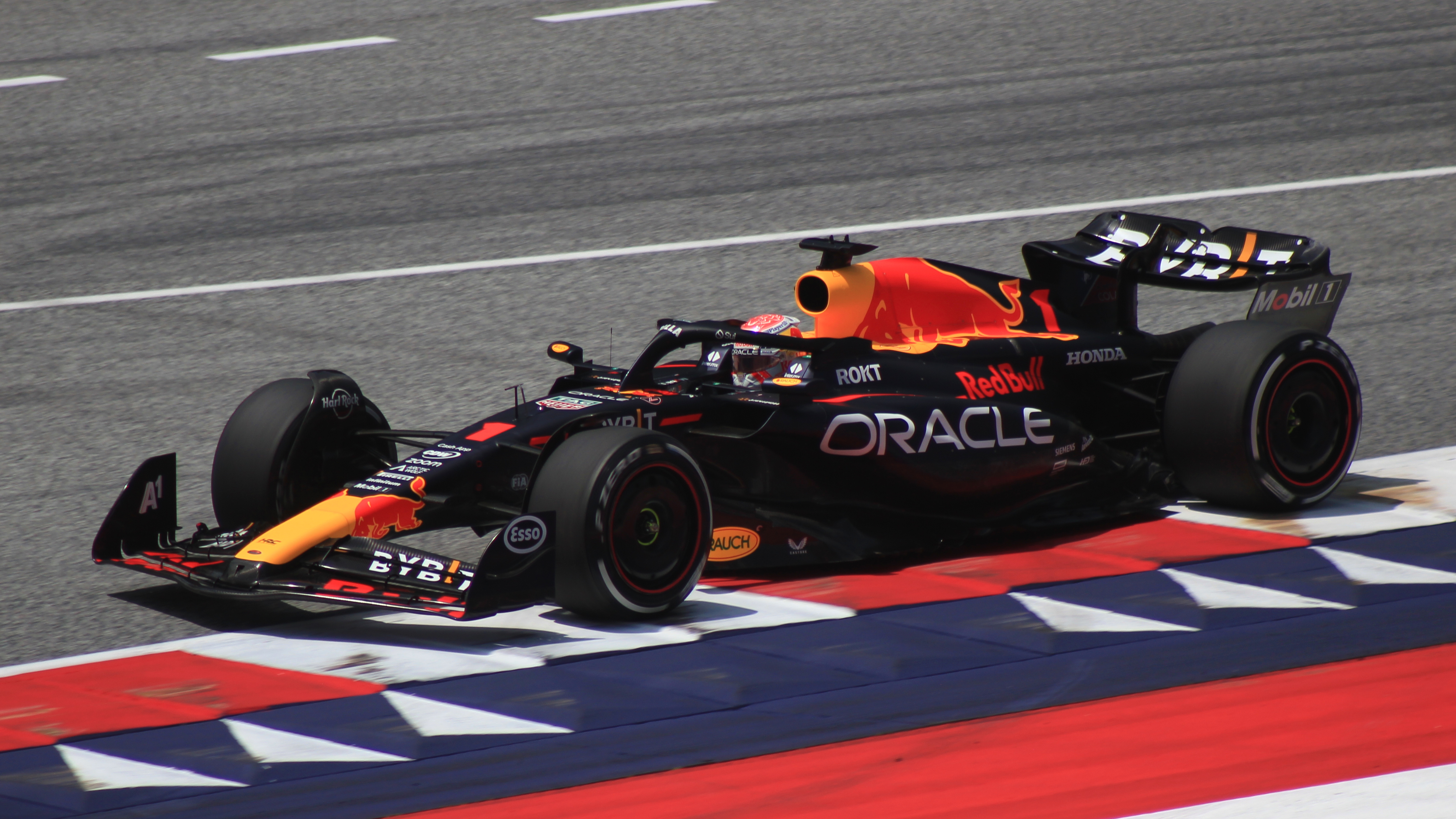 Oracle Red Bull Racing - F1® World Constructors' Champions - 2023