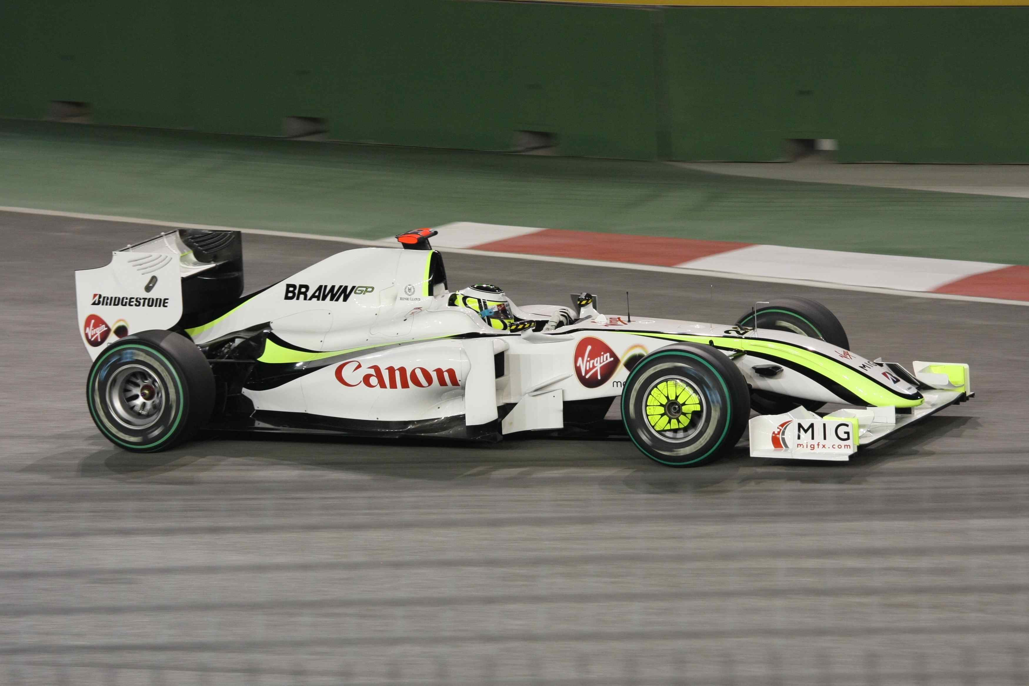 Jenson_Button_2009_Singapore.jpg