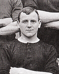 Manchester United 1908-09 (Roberts) .jpg