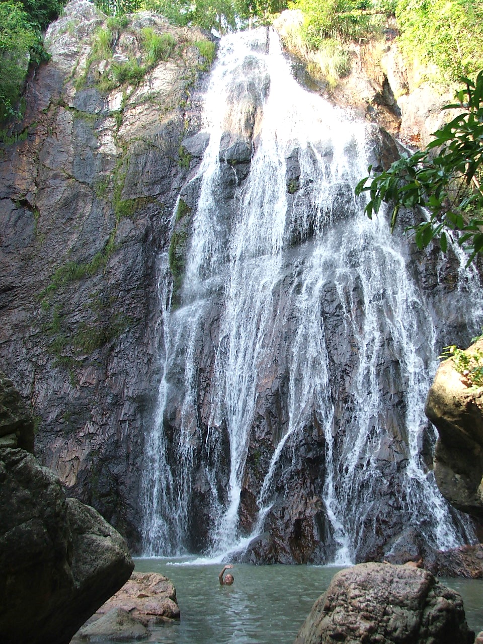 File:Na Muang Watefall - vodopády Na Muang - panoramio.jpg - Wikimedia  Commons