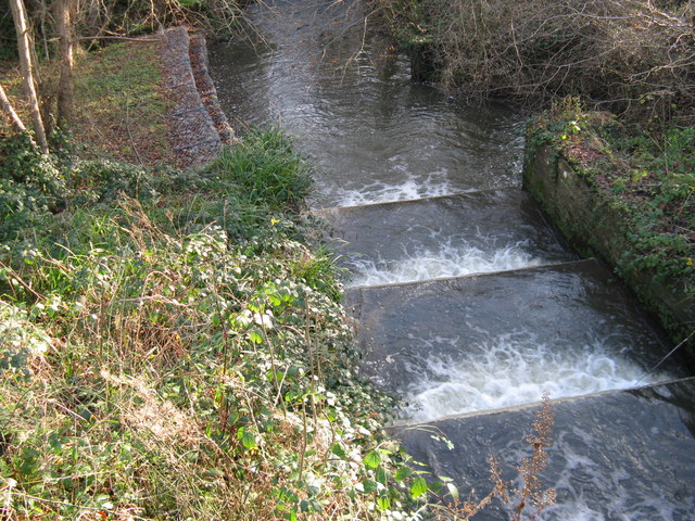 Outfall cascade from Balcombe Lake - geograph.org.uk - 1621103